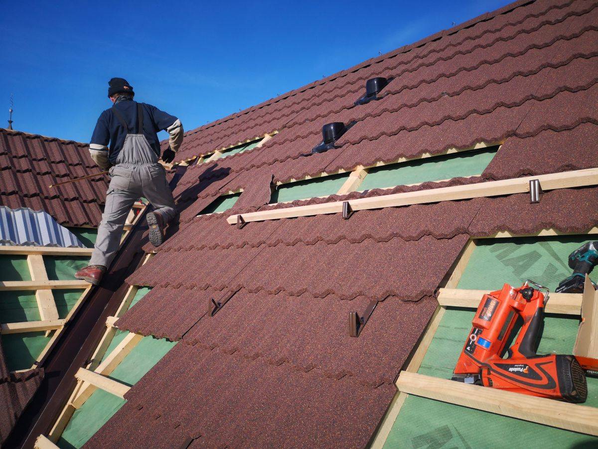 Večstanovanjska hiša