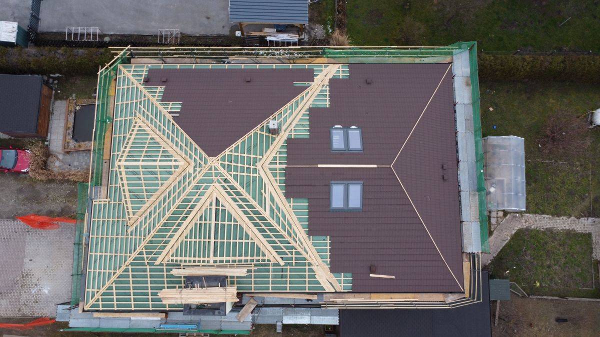 Večstanovanjska hiša