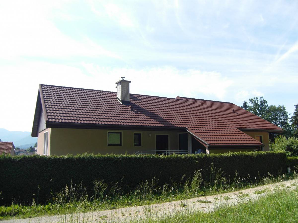 Enodružinska hiša