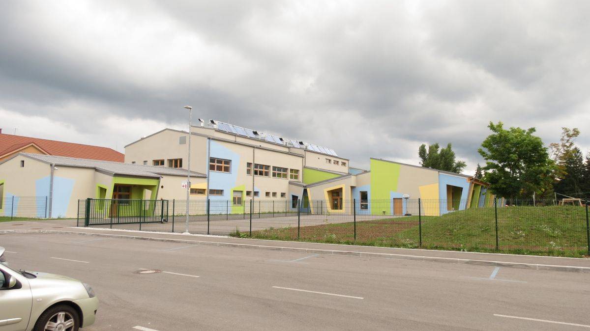 Izobraževalna ustanova