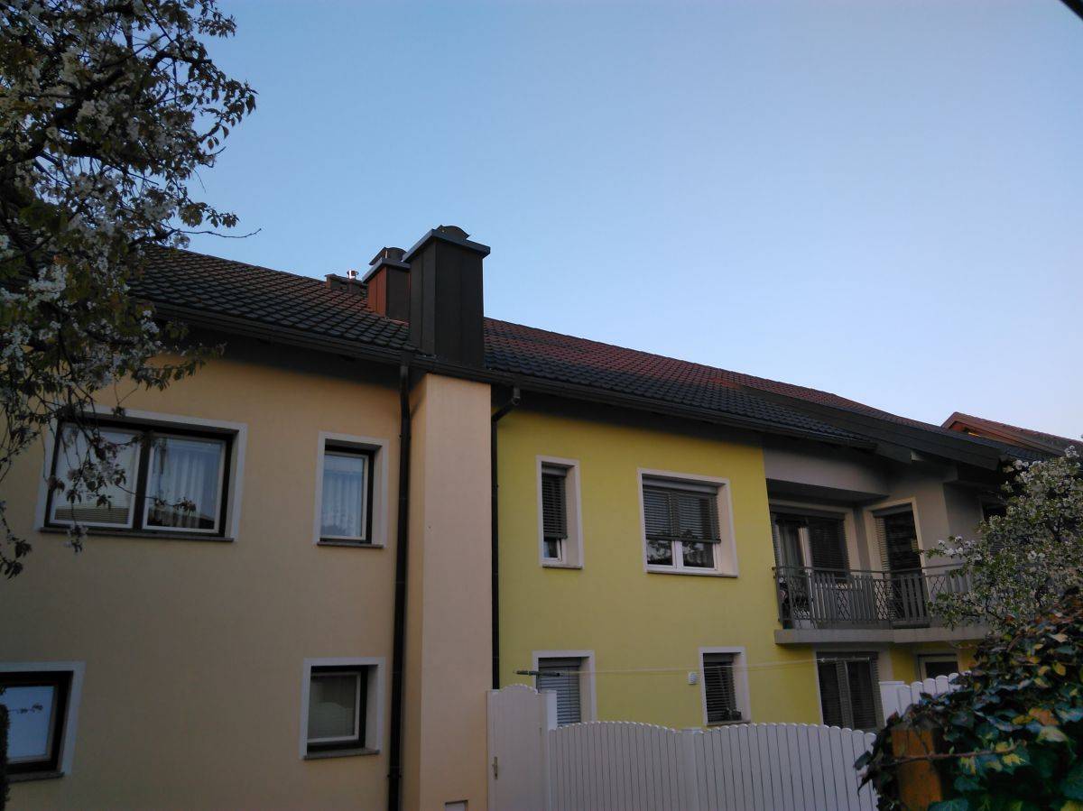 Večstanovanjska hiša