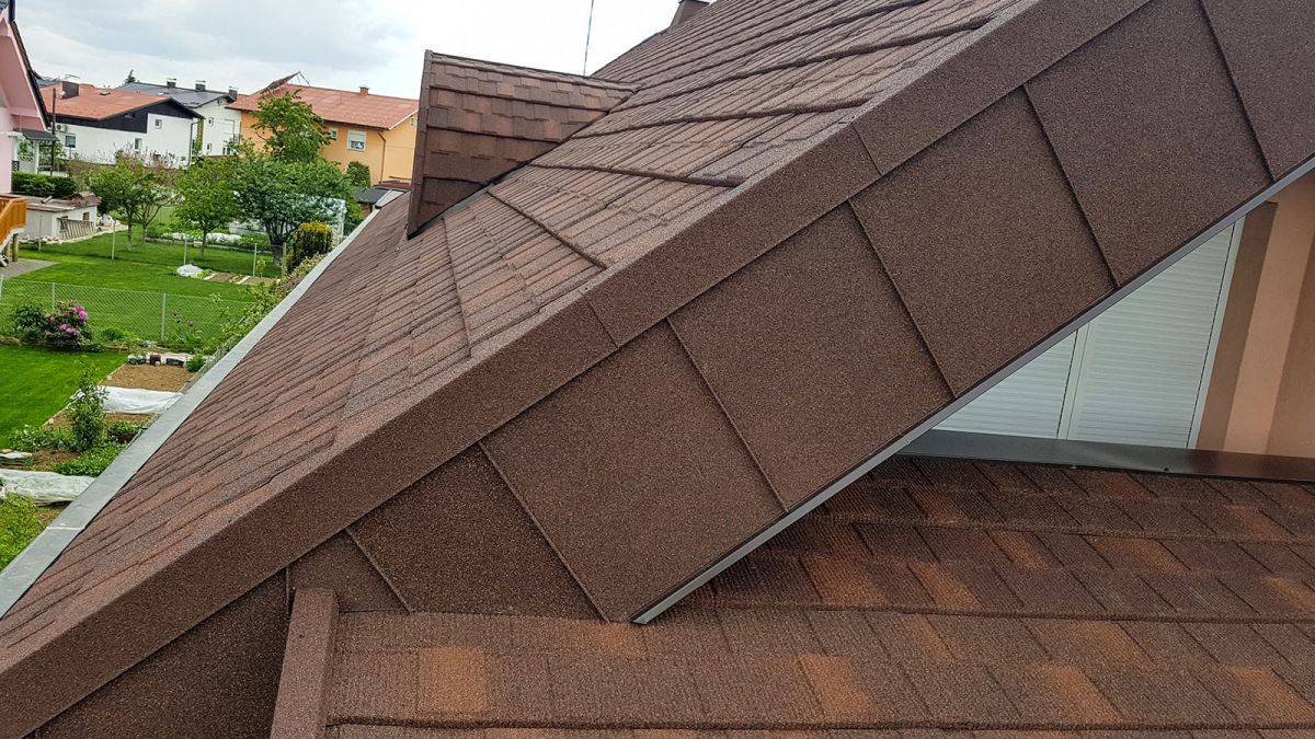 Večstanovanjska hiša