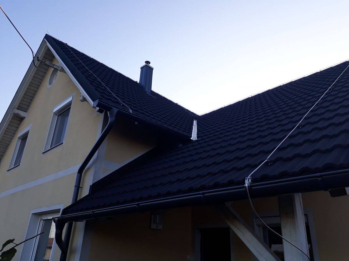 Enodružinska hiša