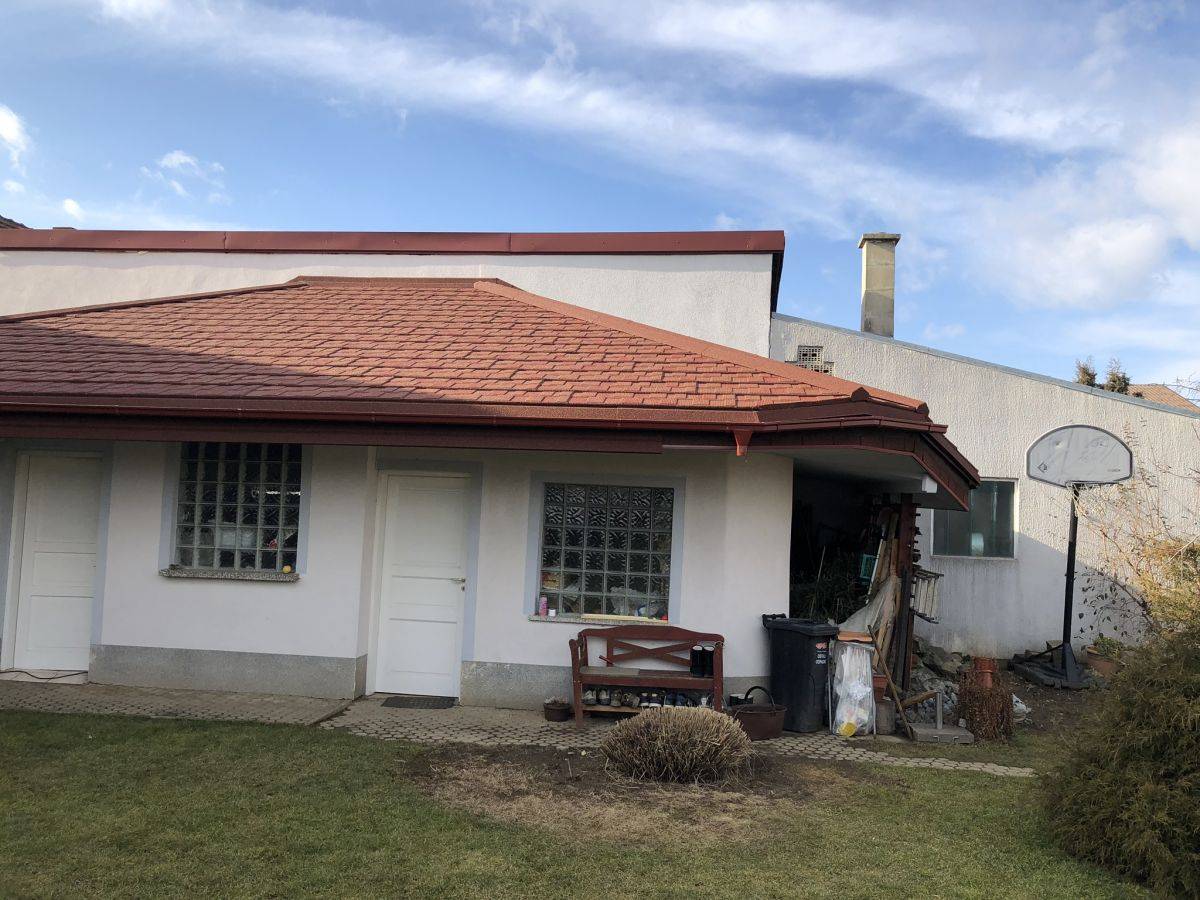 Enodružinska hiša