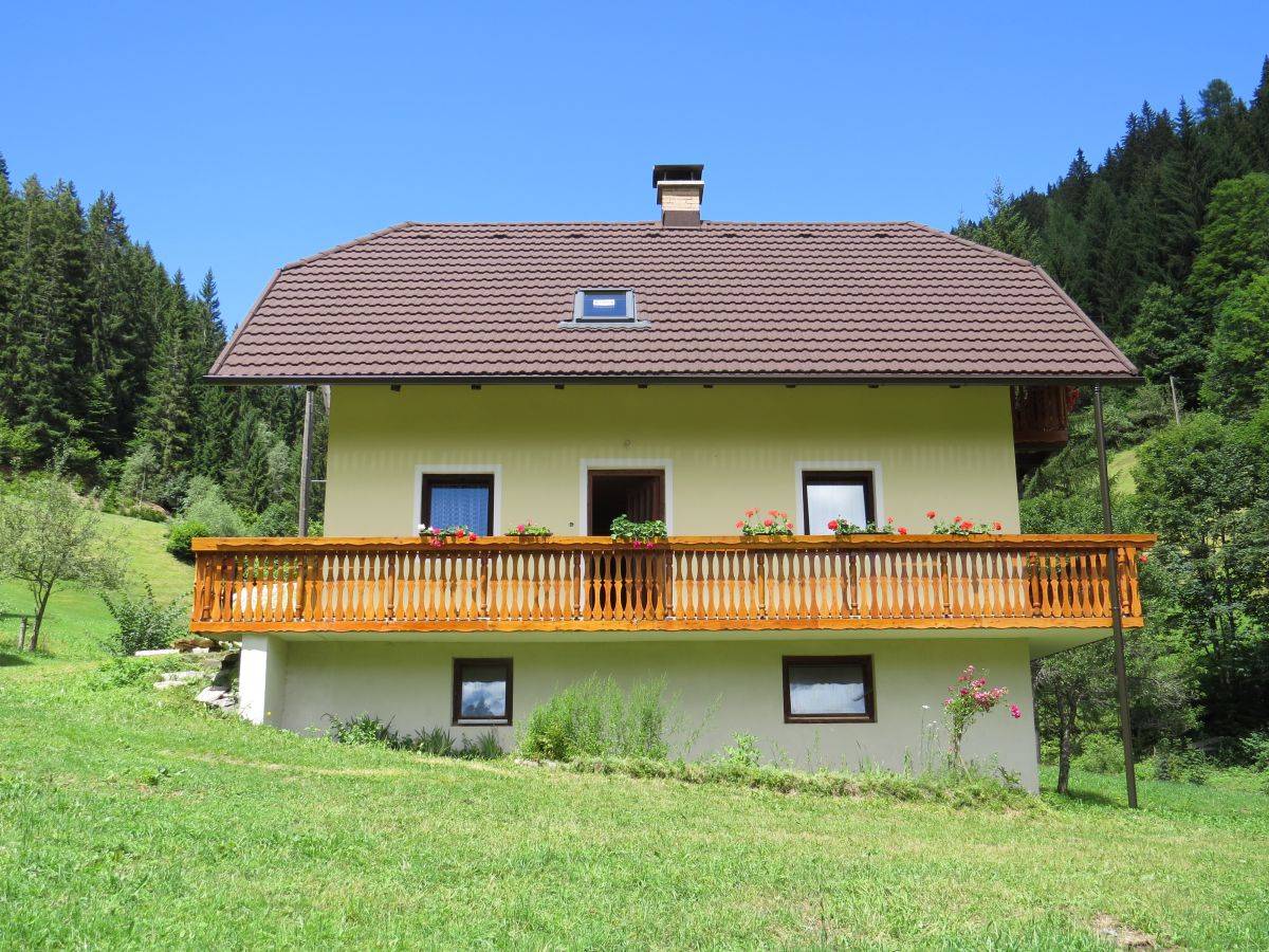 Enodružinska hiša