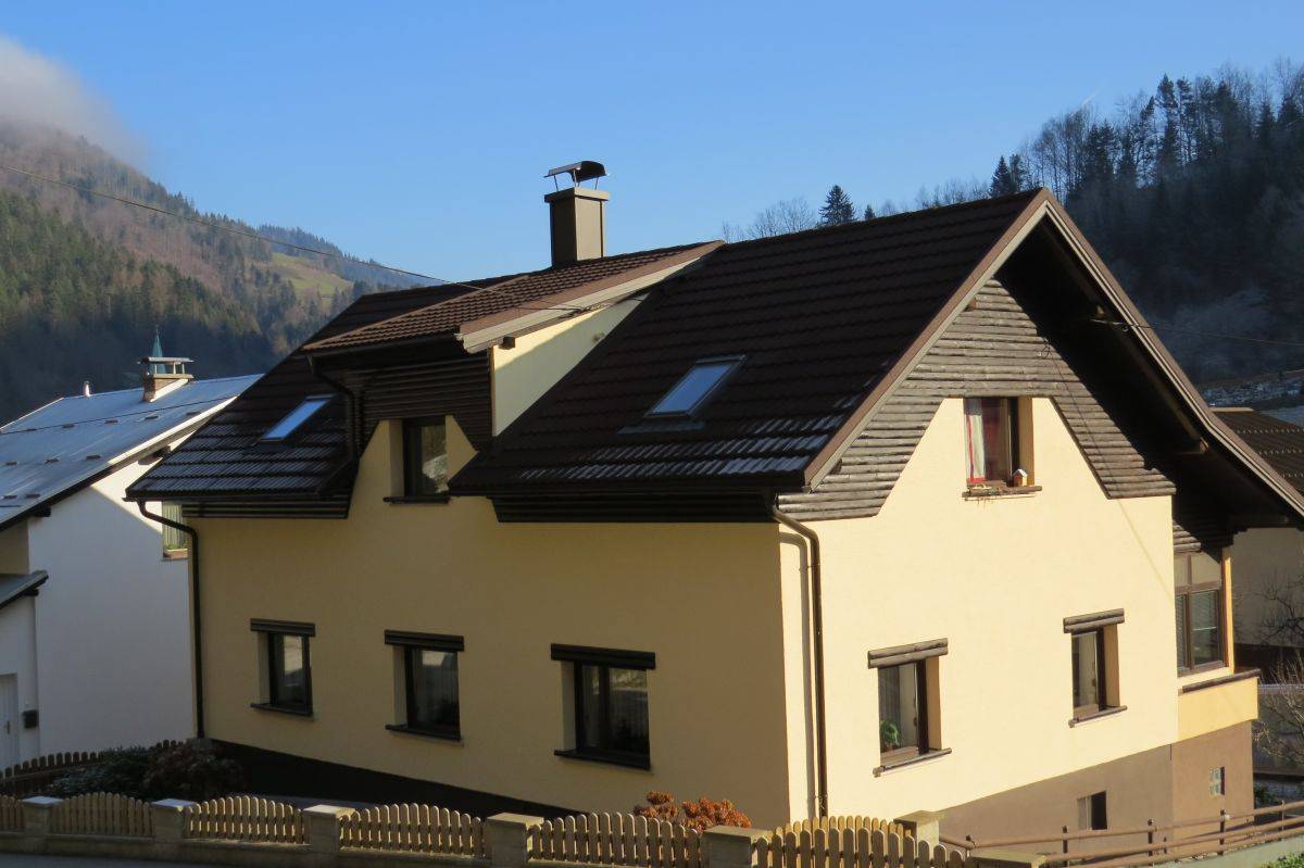 Enodružinska hiša